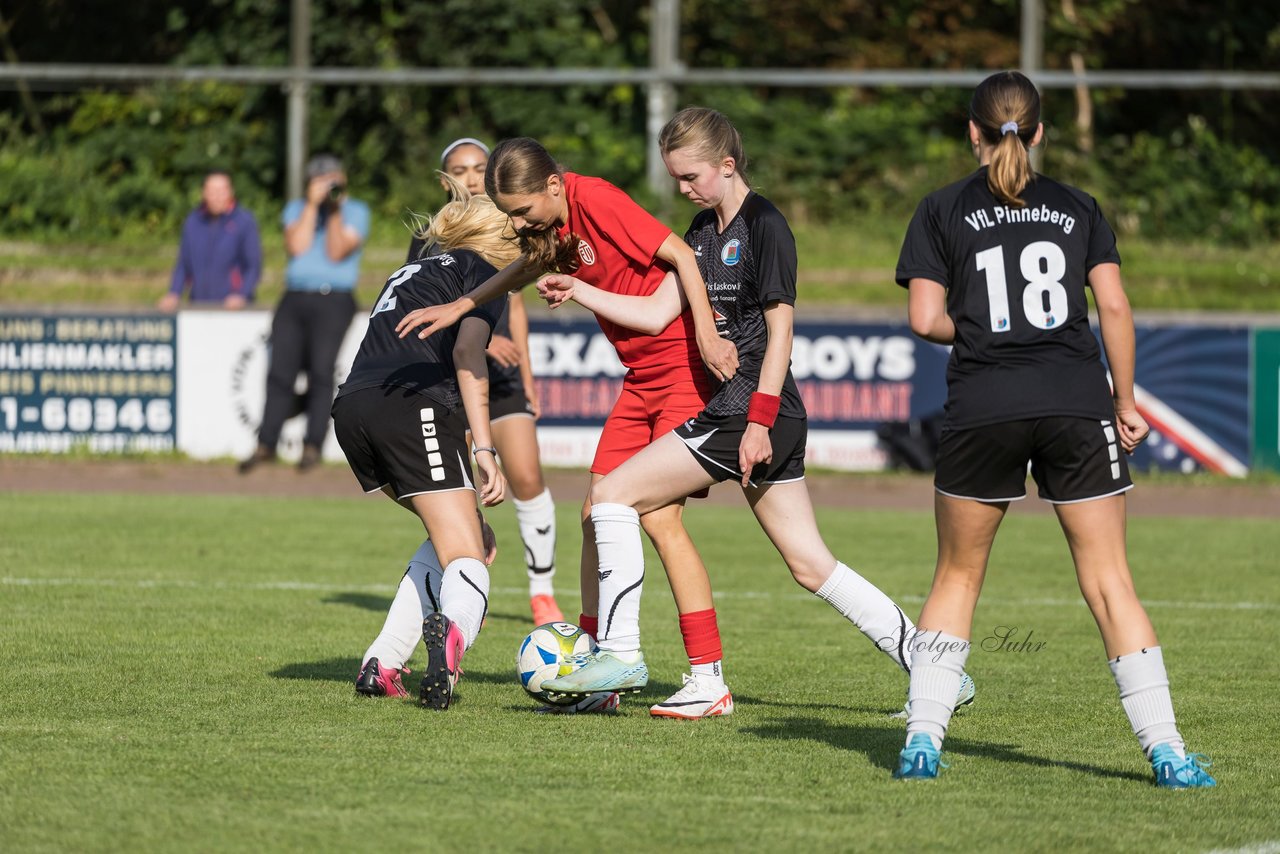 Bild 317 - wCJ VfL Pinneberg - Eimsbuetteler TV : Ergebnis: 0:5